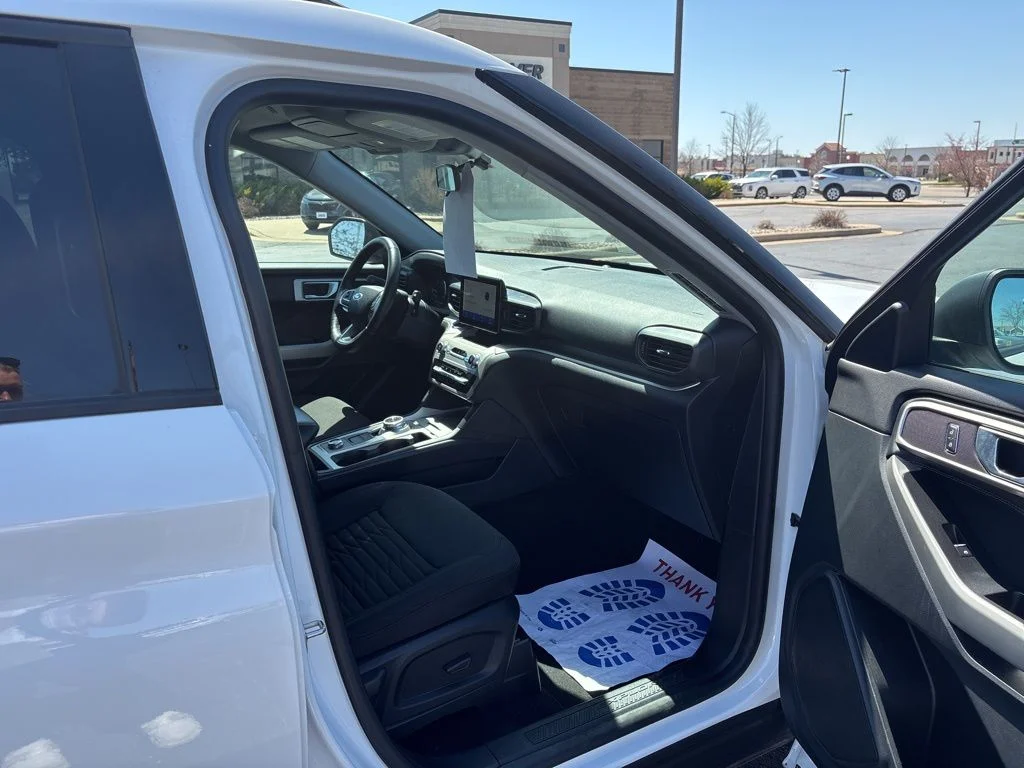 Used 2021 Oxford White Ford XLT image 34
