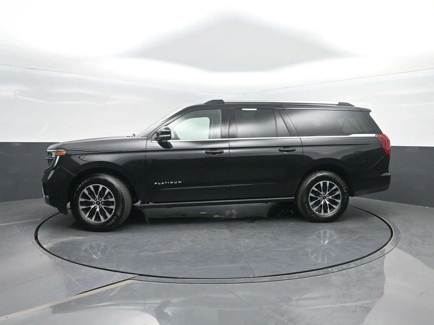 2025 Ford Expedition Platinum MAX 4x4's photo