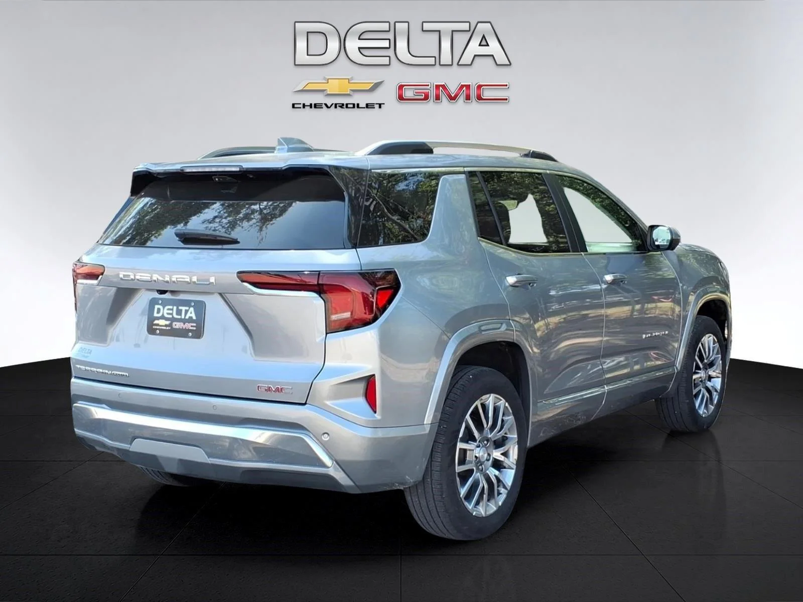 Used 2026 Sterling Metallic GMC Denali image 5