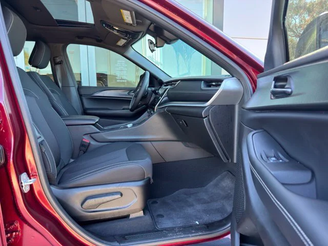 Used 2025 Velvet Red Pearlcoat Jeep Laredo X image 9