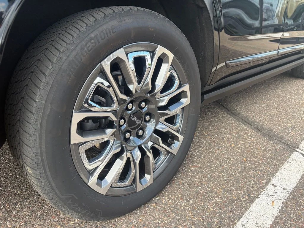 Used 2024 Black GMC Denali Ultimate image 8