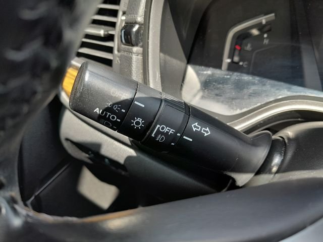 Used 2018  Honda Touring image 16