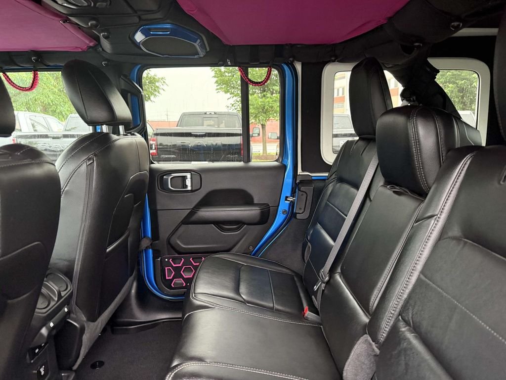 Used 2022 Blue Jeep Unlimited Sahara image 17
