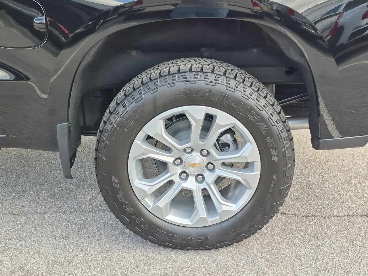 2026 Chevrolet Silverado 1500 LTZ - Photo 34
