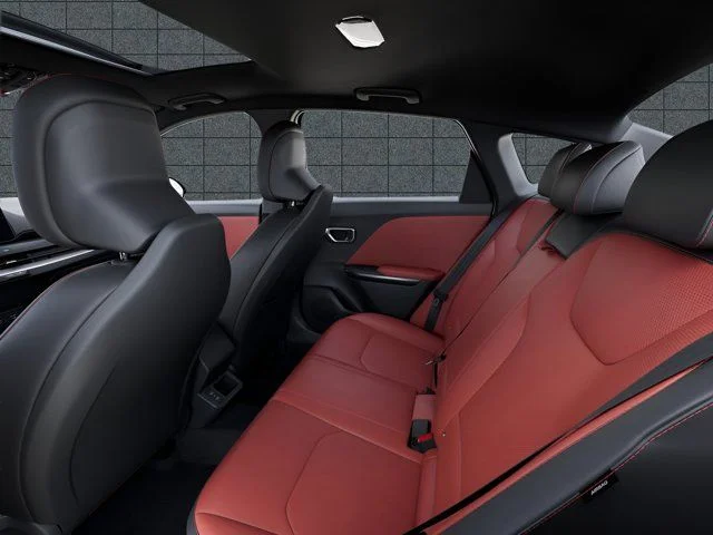 New 2026 Snow White Pearl Kia GT-Line image 18