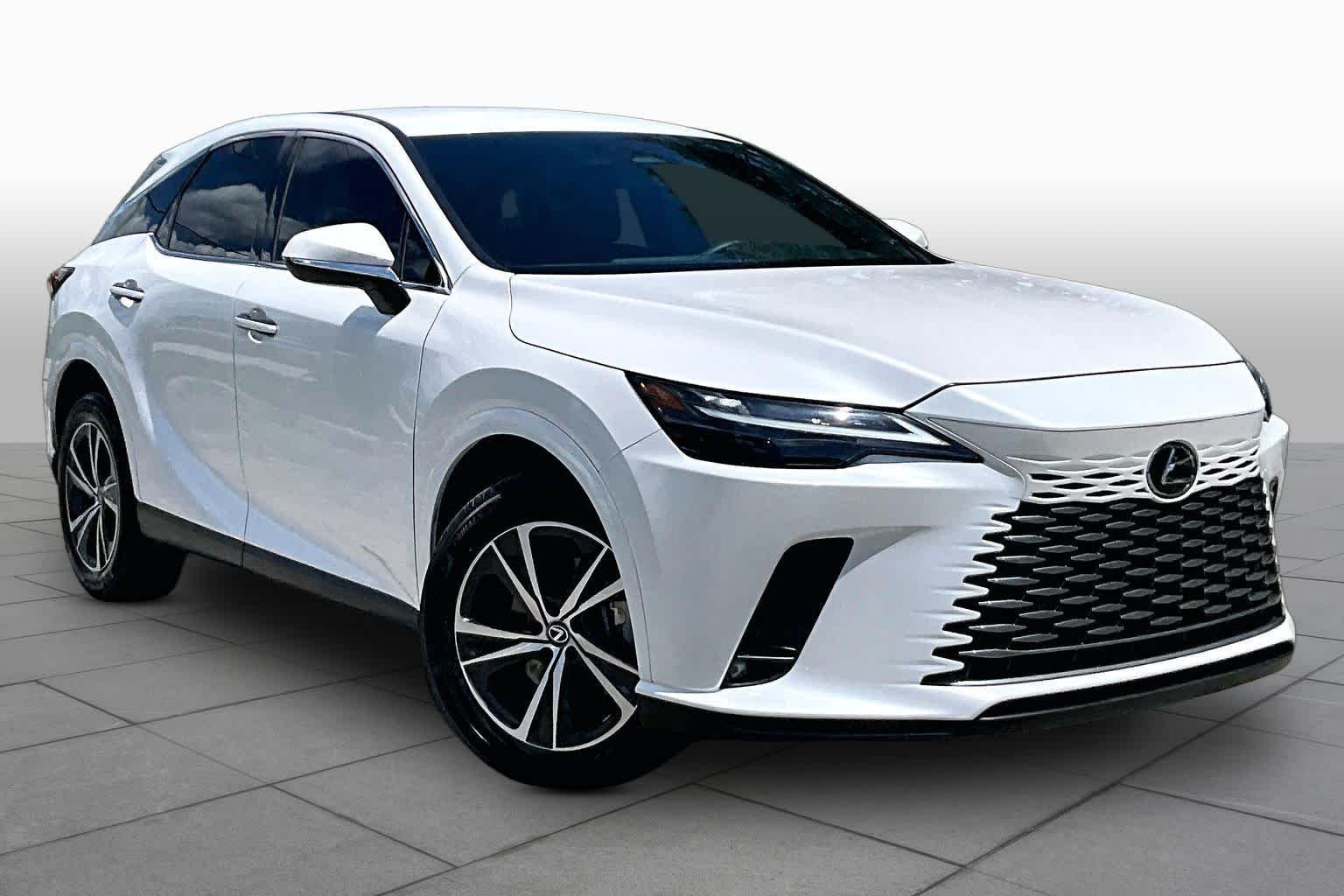 Used 2024 Eminent White Pearl Lexus  image 3