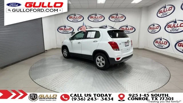 Certified Used 2017 Summit White Chevrolet LT image 6