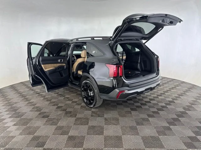 Used 2025 Black Kia X-Line SX Prestige image 18