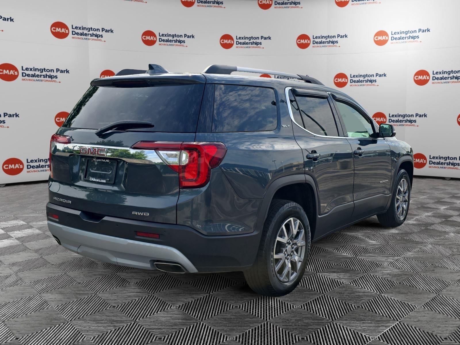 Used 2020 Dark Sky Metallic GMC SLT image 7