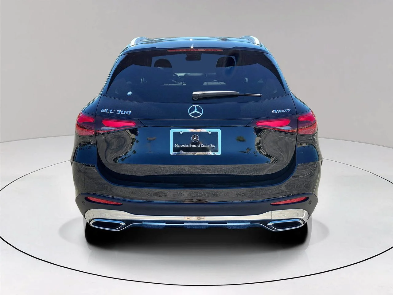 New 2026 Black Mercedes-Benz GLC 300 image 5