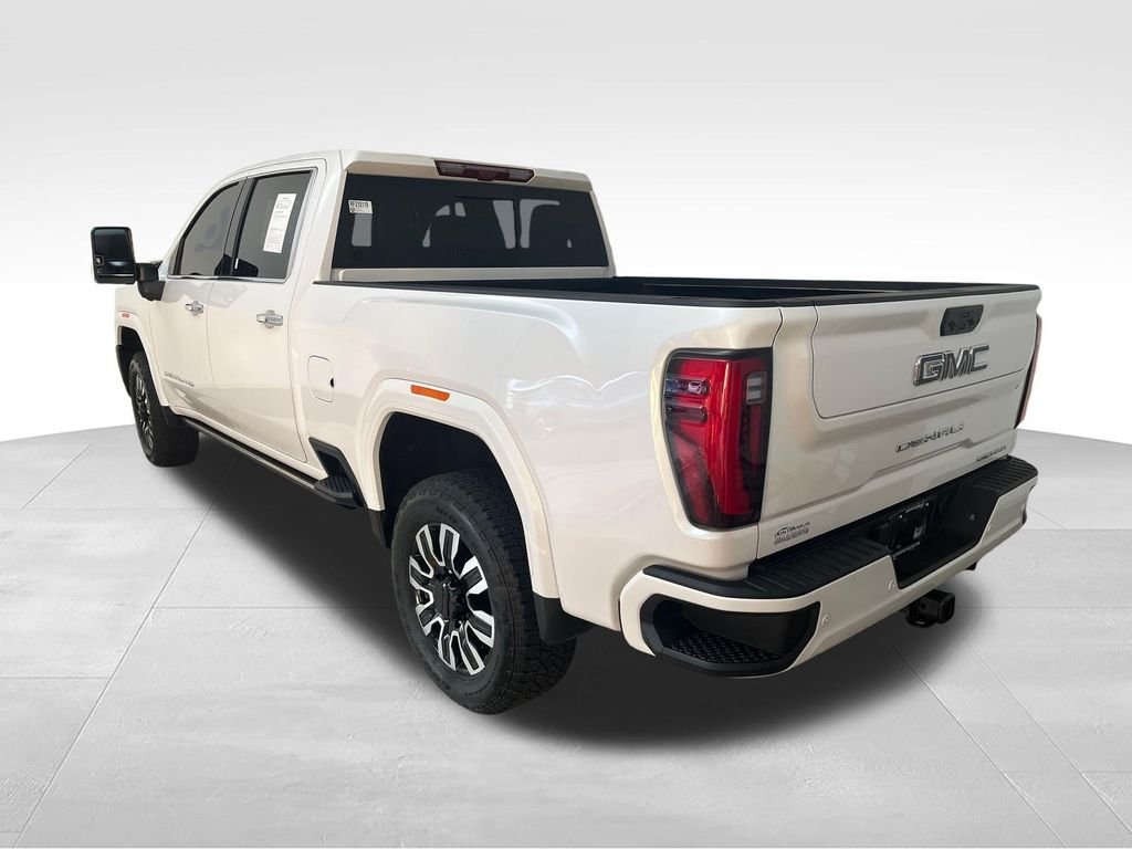Used 2024 White GMC Denali Ultimate image 3