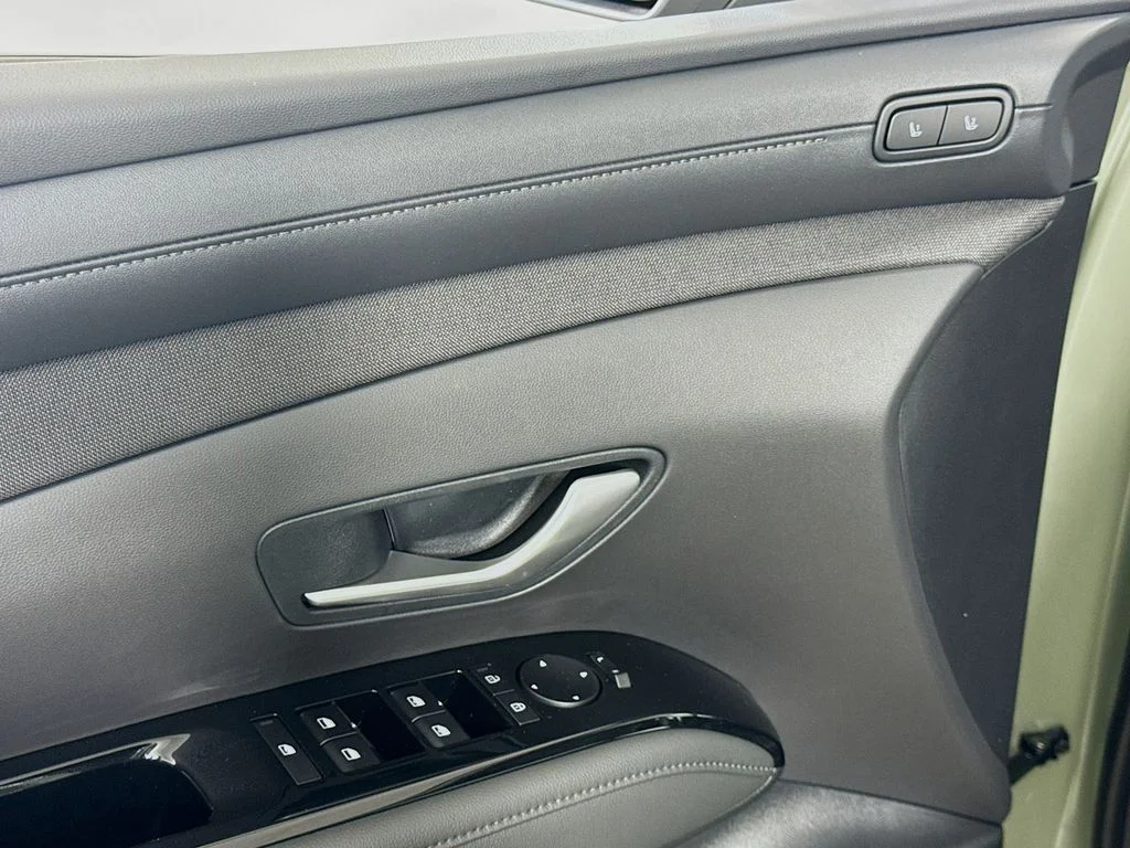 2025 Hyundai Santa Cruz Limited - Photo 18
