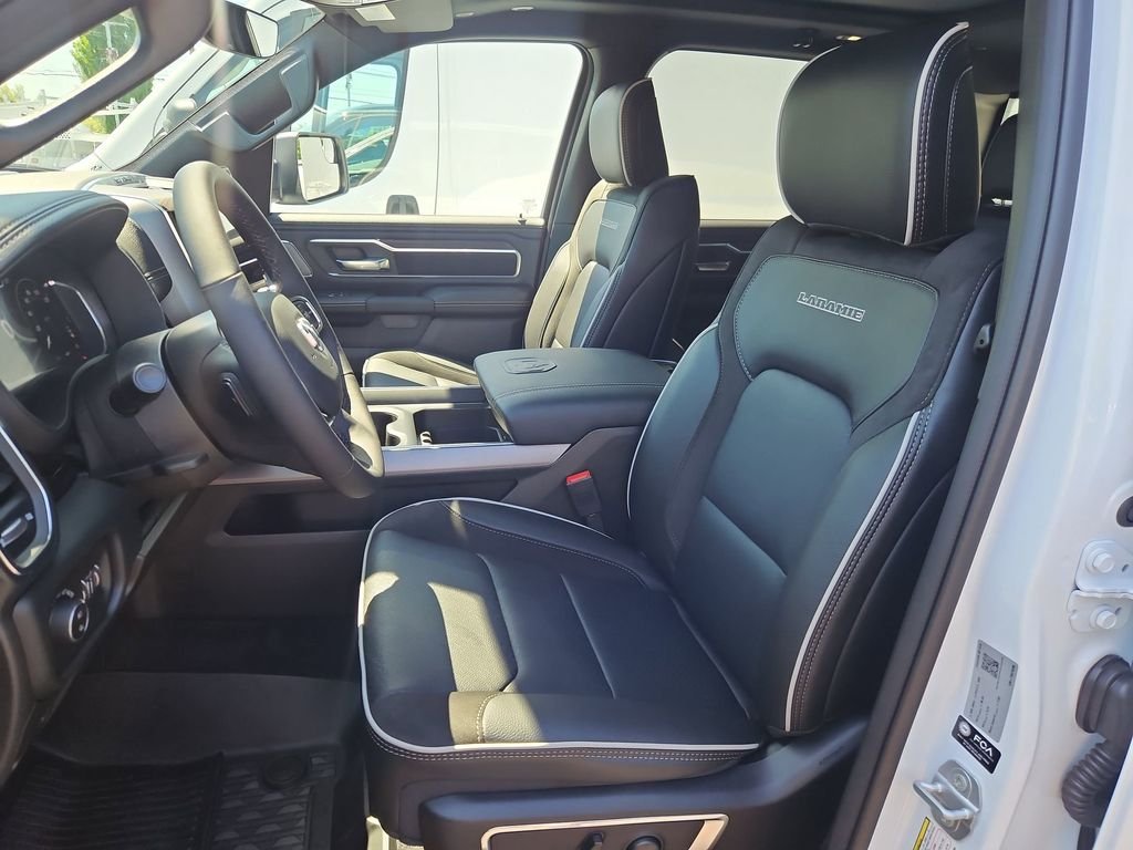 New 2026 Bright White Clear-Coat Exterior Paint RAM Laramie image 21