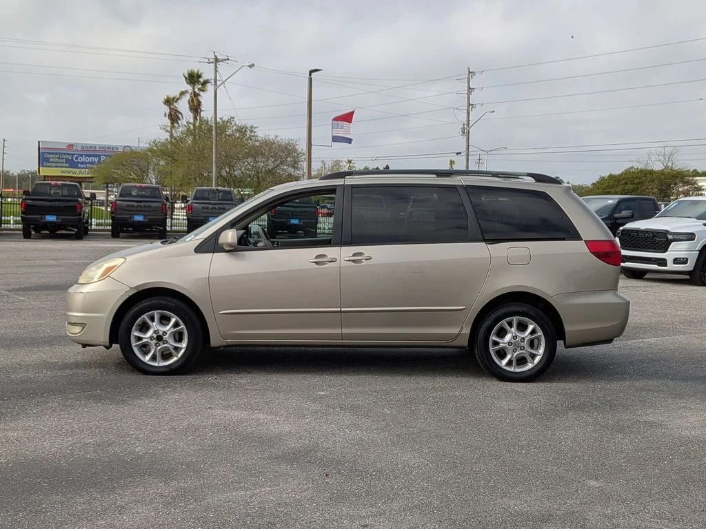 Used 2005 Toyota Sienna XLE with VIN 5TDBA22C25S053697 for sale in Pensacola, FL