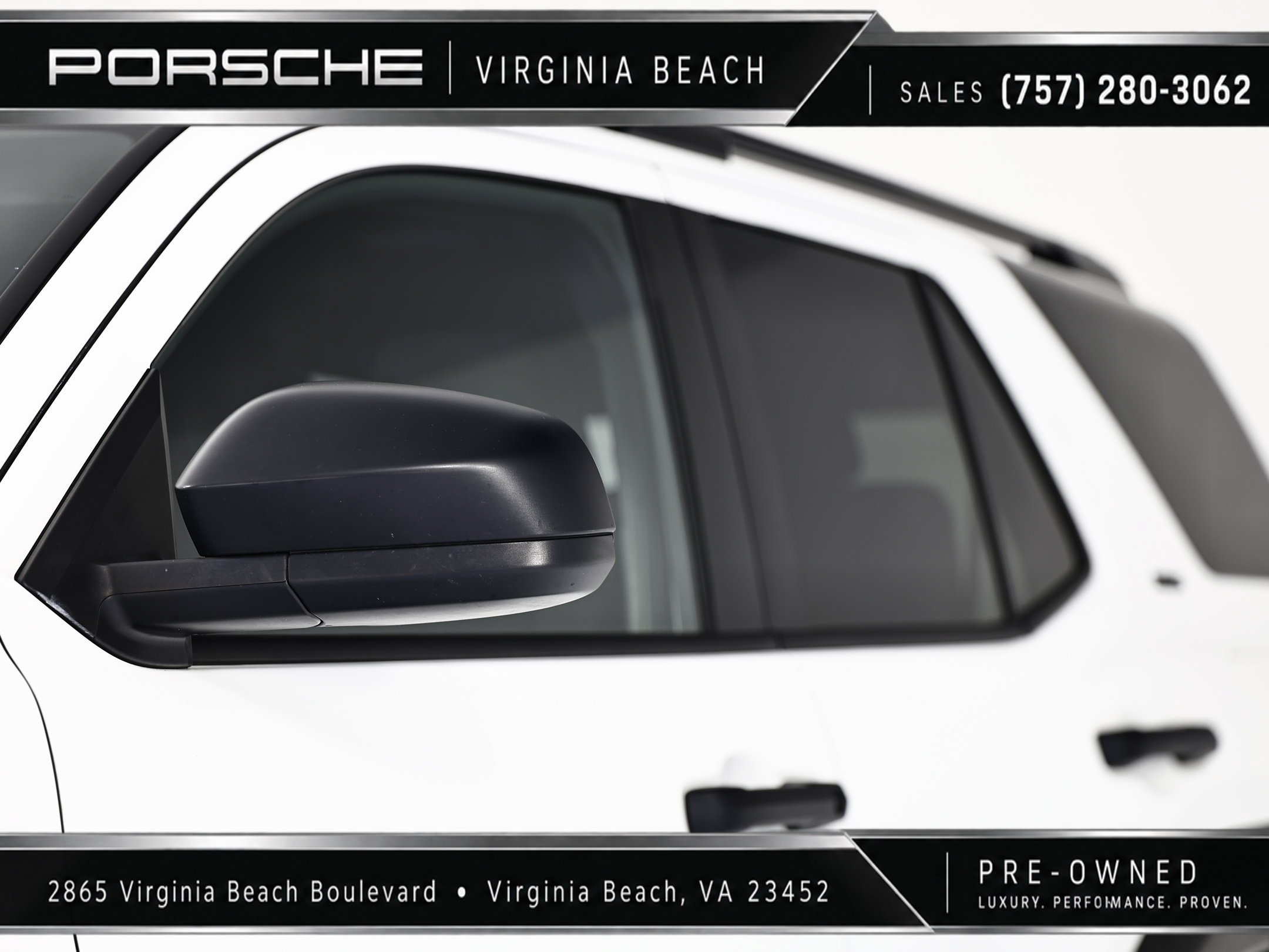 Used 2025 White Toyota SR5 image 9