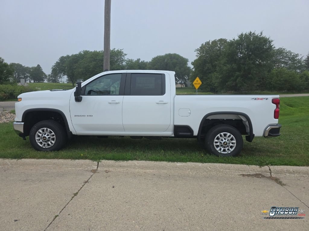New 2026 Summit White Chevrolet LT image 6