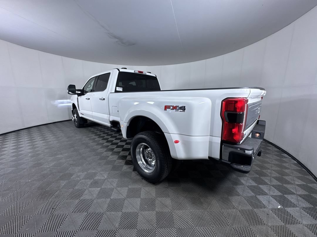 New 2026 Star White Metallic Tri-Coat Ford King Ranch image 6