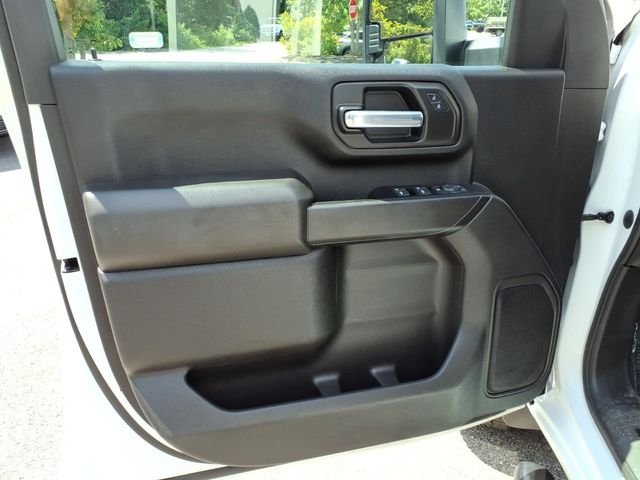 Used 2024 Summit White Chevrolet Custom image 19