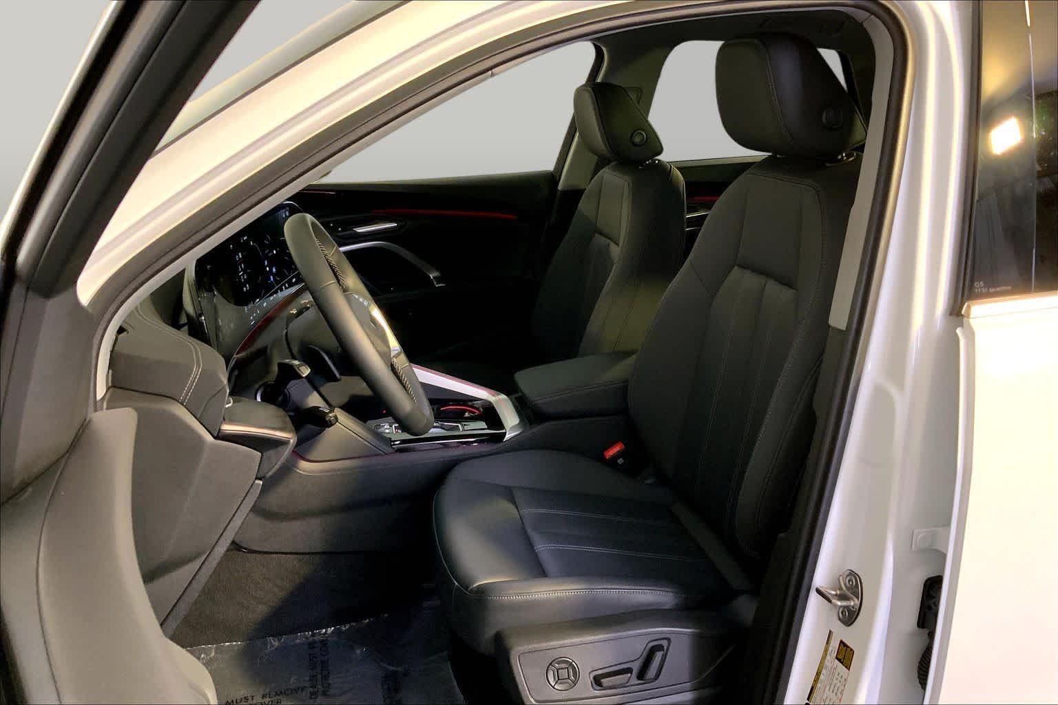 Used 2025 Glacier White Metallic Audi Premium image 9
