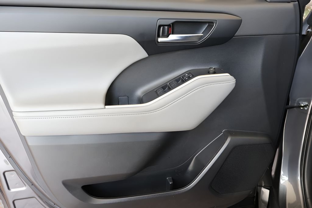 Used 2023 Gray Toyota XLE image 9