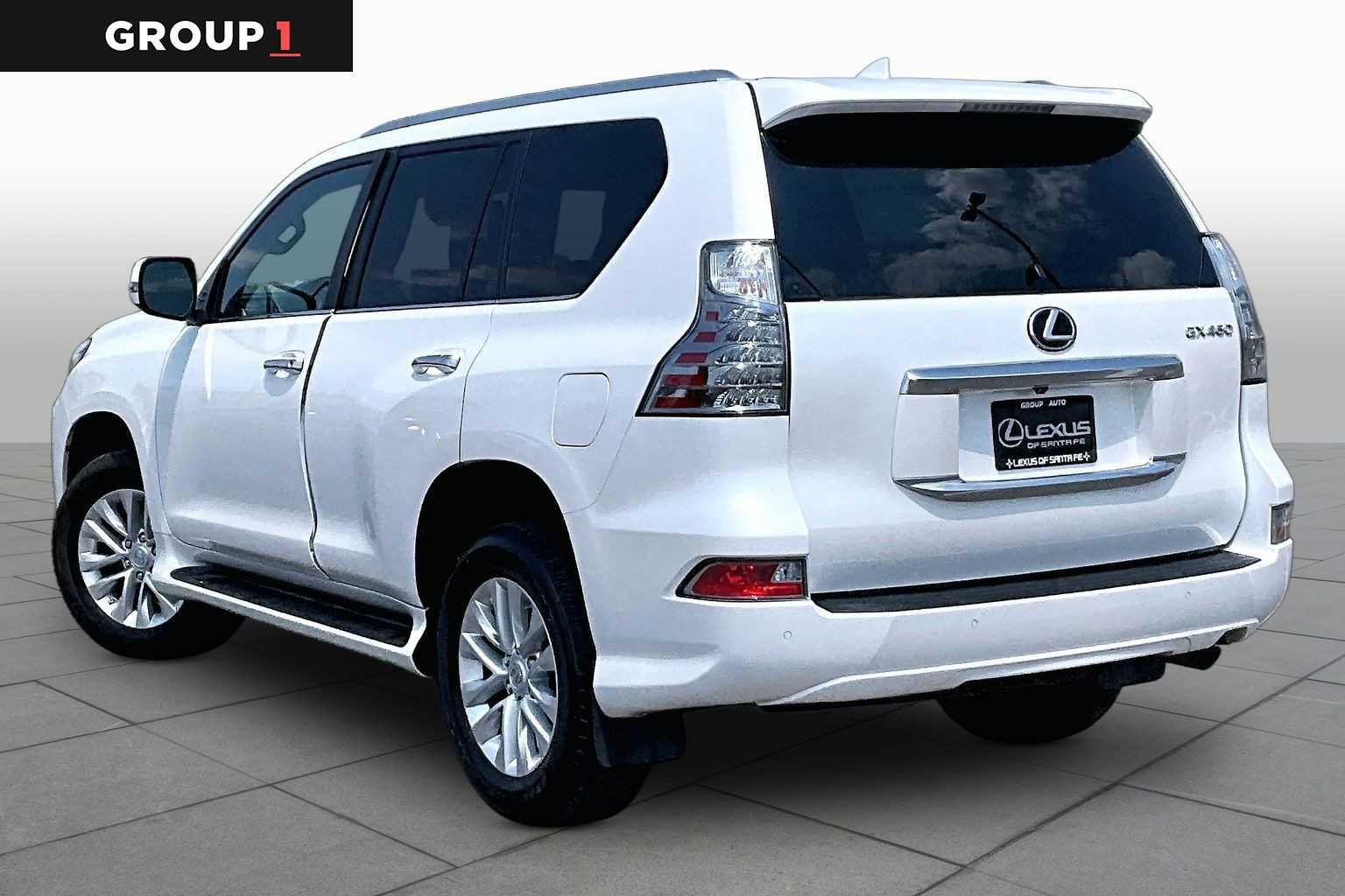 Used 2023 Eminent White Pearl Lexus Premium image 11