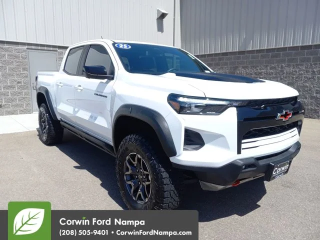 2025 Chevrolet Colorado 4WD ZR2 Crew Cab Short Box's photo