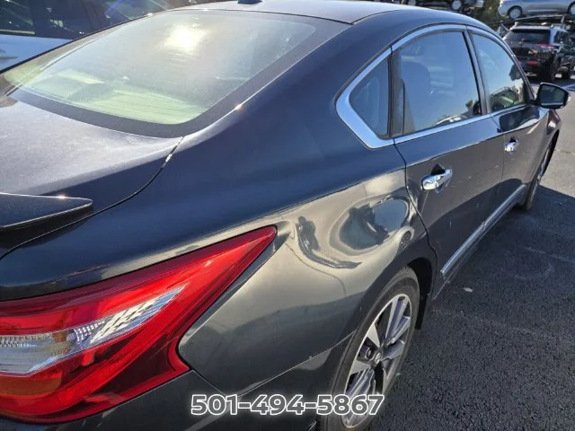 Used 2017 Blue Nissan 2.5 SV image 7