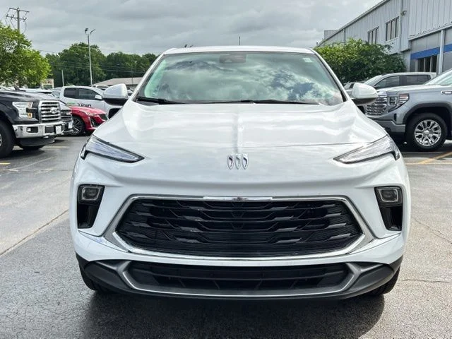 New 2026 Summit White Buick Preferred image 2