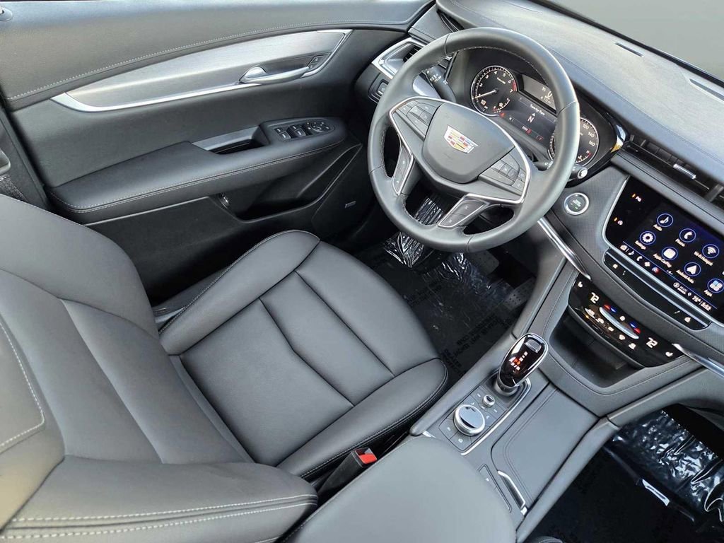 2025 Cadillac XT5 Luxury - Photo 17