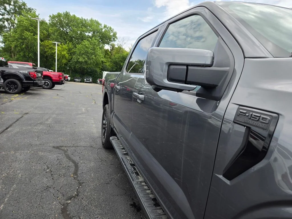 New 2026 Gray Ford Lariat image 29