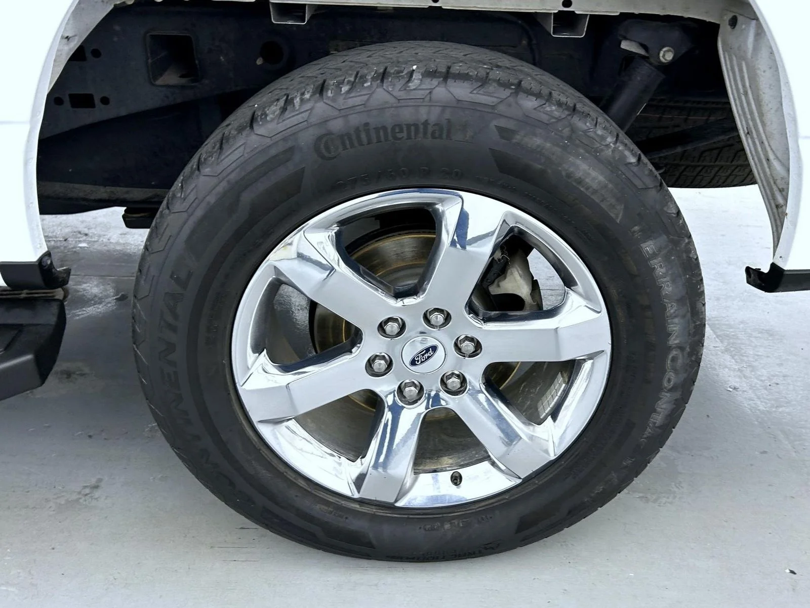 Used 2022 White Ford Lariat image 23