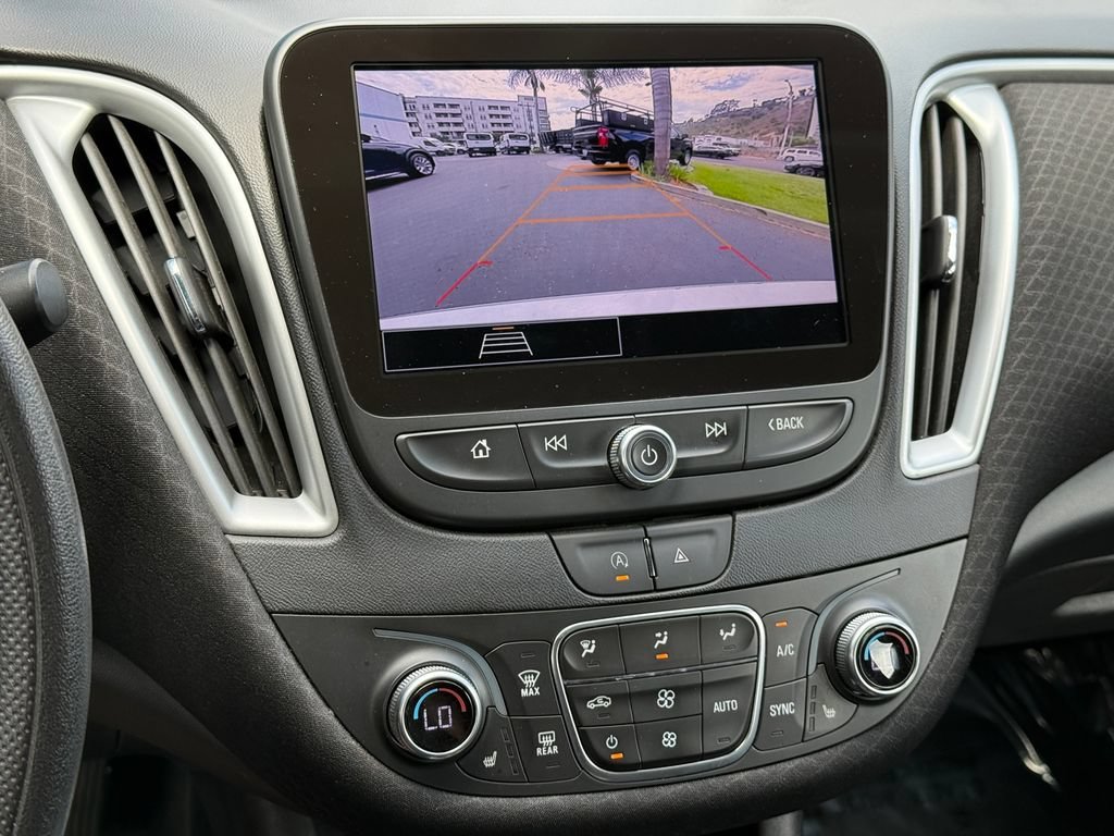 Used 2024 Summit White Chevrolet 1LT image 29