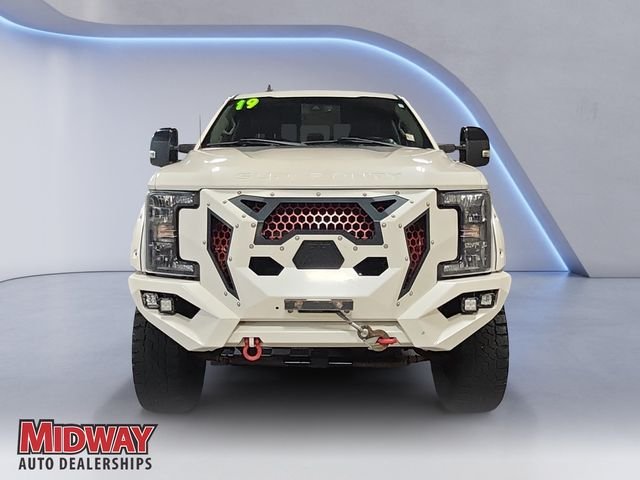 Used 2019 White Ford Lariat image 8