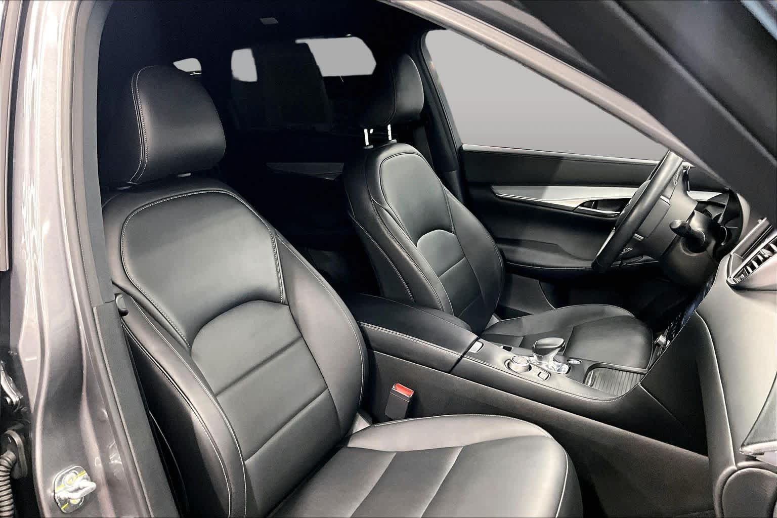 Pre-Owned 2021 INFINITI QX50 LUXE