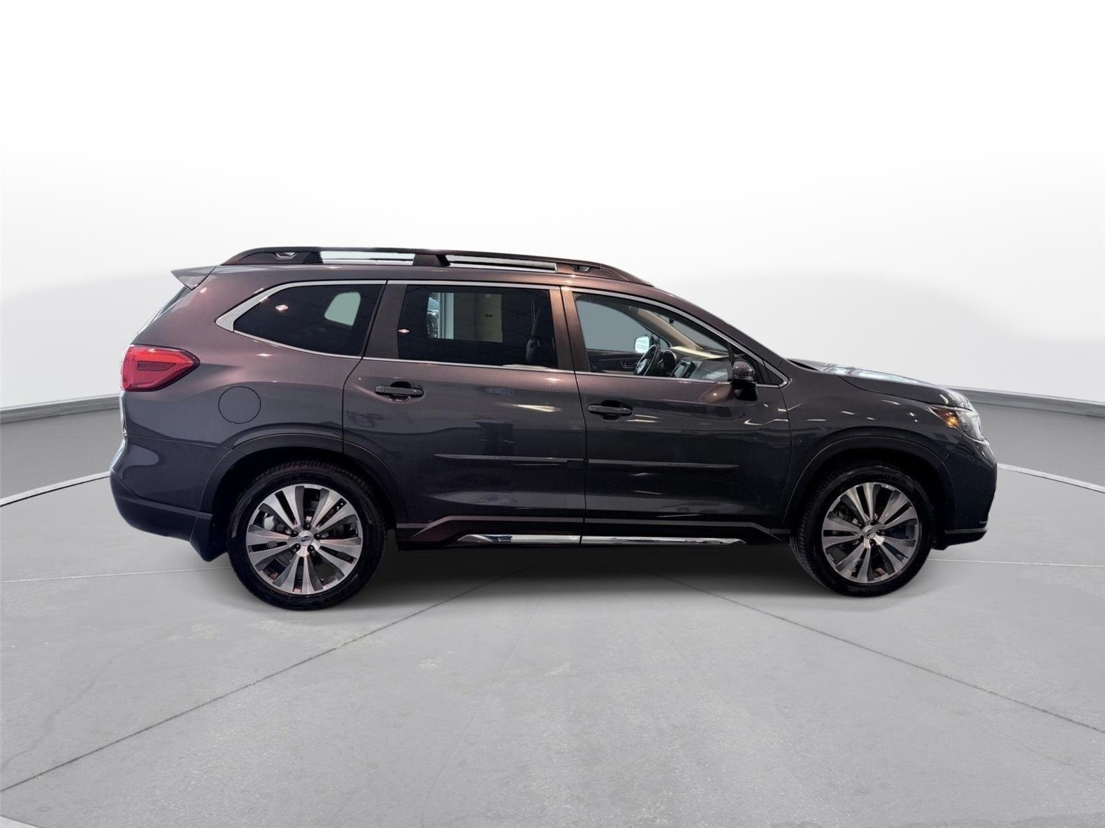 Used 2020 Magnetite Gray Metallic Subaru Limited image 18