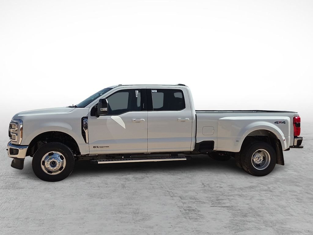 New 2026 Star White Metallic Tri-Coat Ford F-350® Lariat® image 6