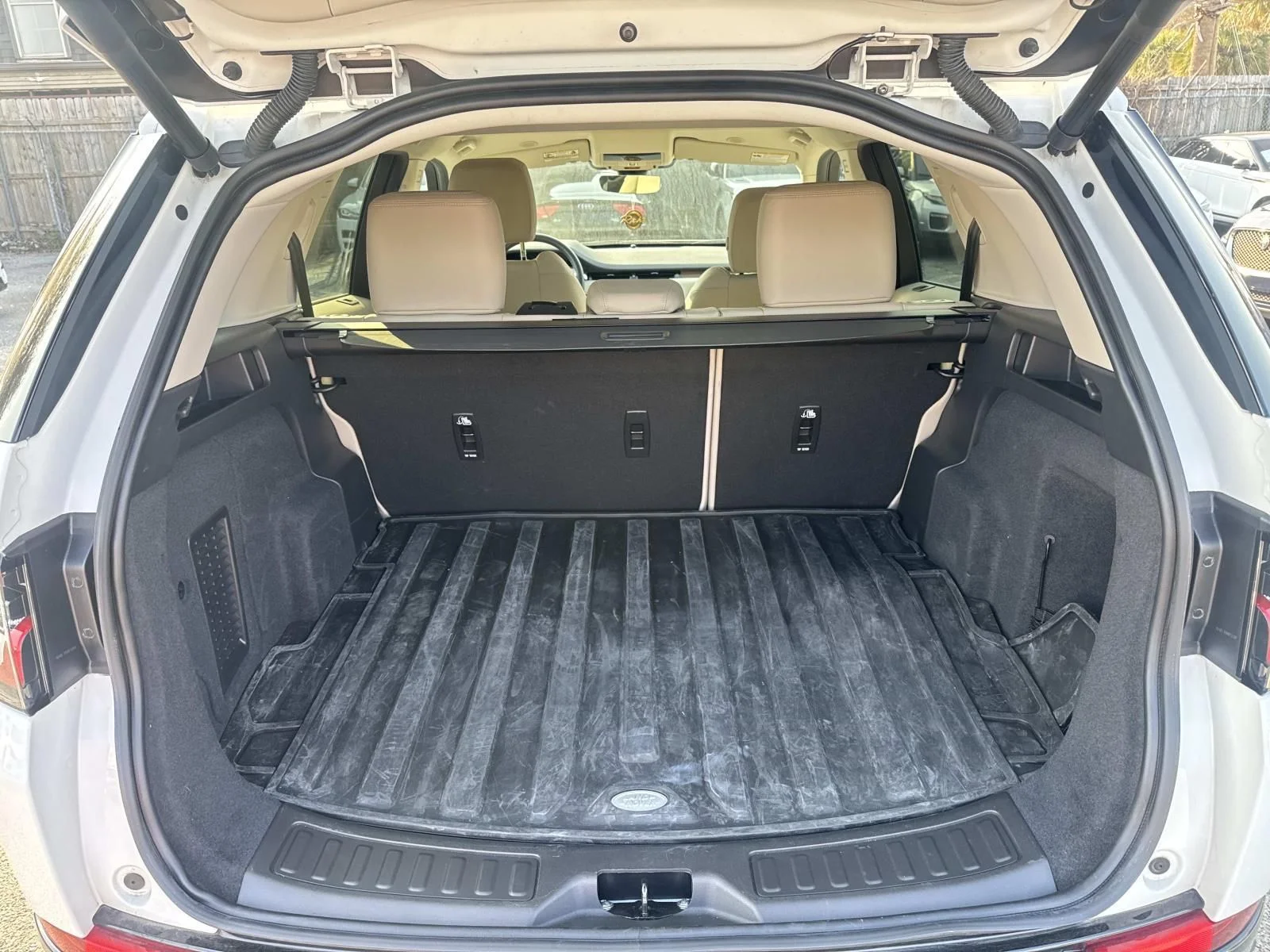 2025 Land Rover Discovery Sport S - Photo 8