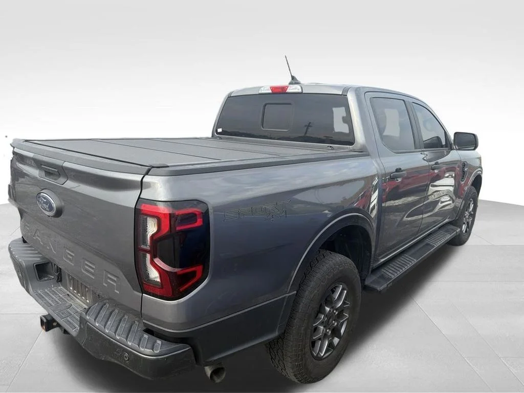Used 2024 Gray Ford XLT image 31