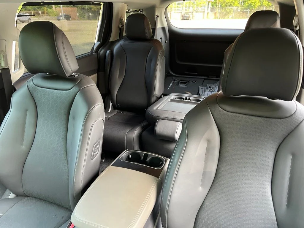 Used 2026 White Kia EX image 31