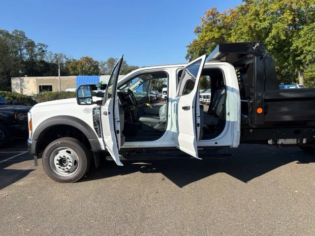 New 2026 Oxford White Ford F-550® XL image 14