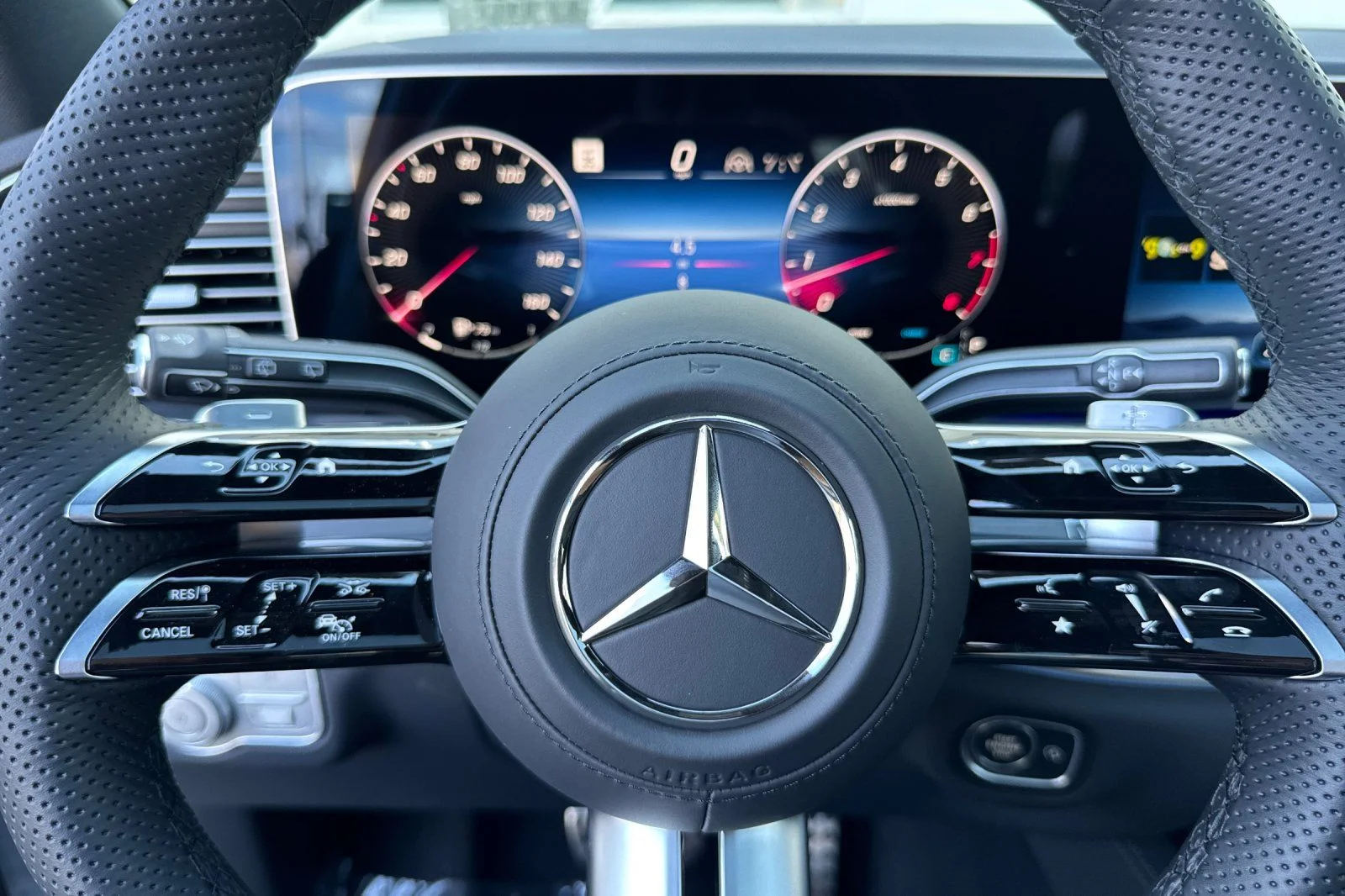 New 2026 MANUFAKTUR Alpine Grey Mercedes-Benz GLE 580 image 22