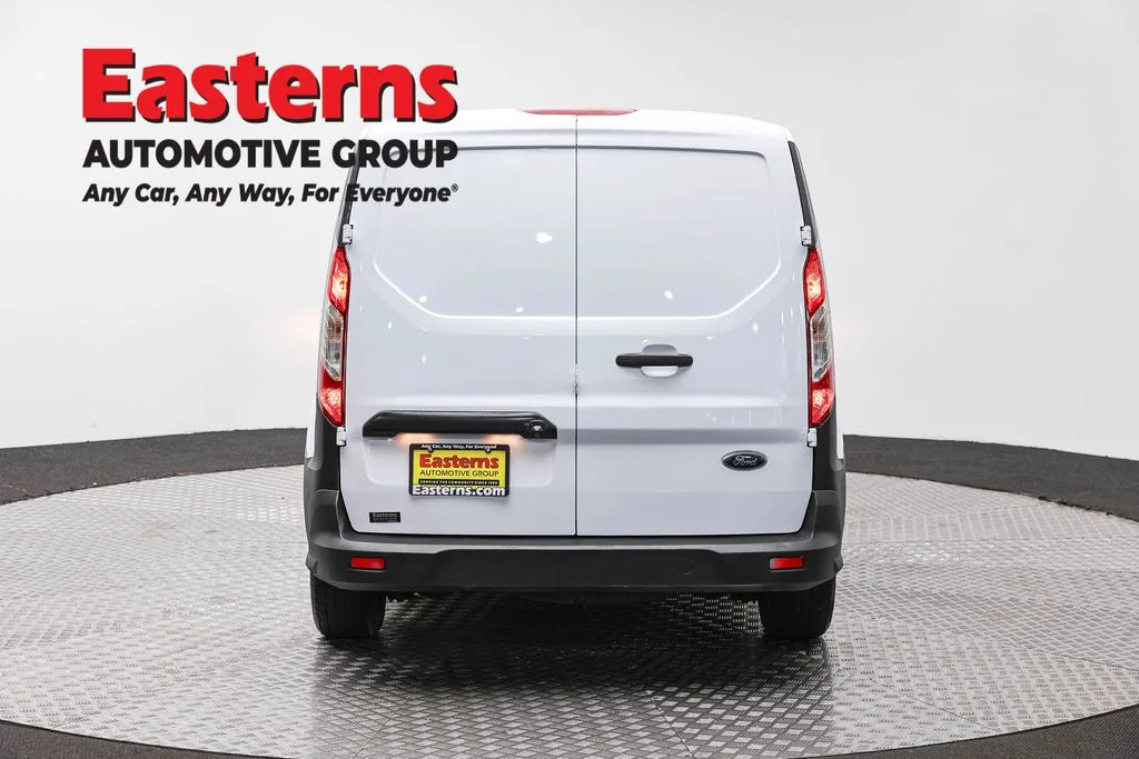 Used 2019 White Ford XL image 6