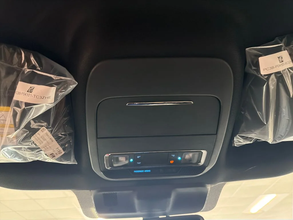 New 2026 Avalanche Ford F-350® Lariat® image 16