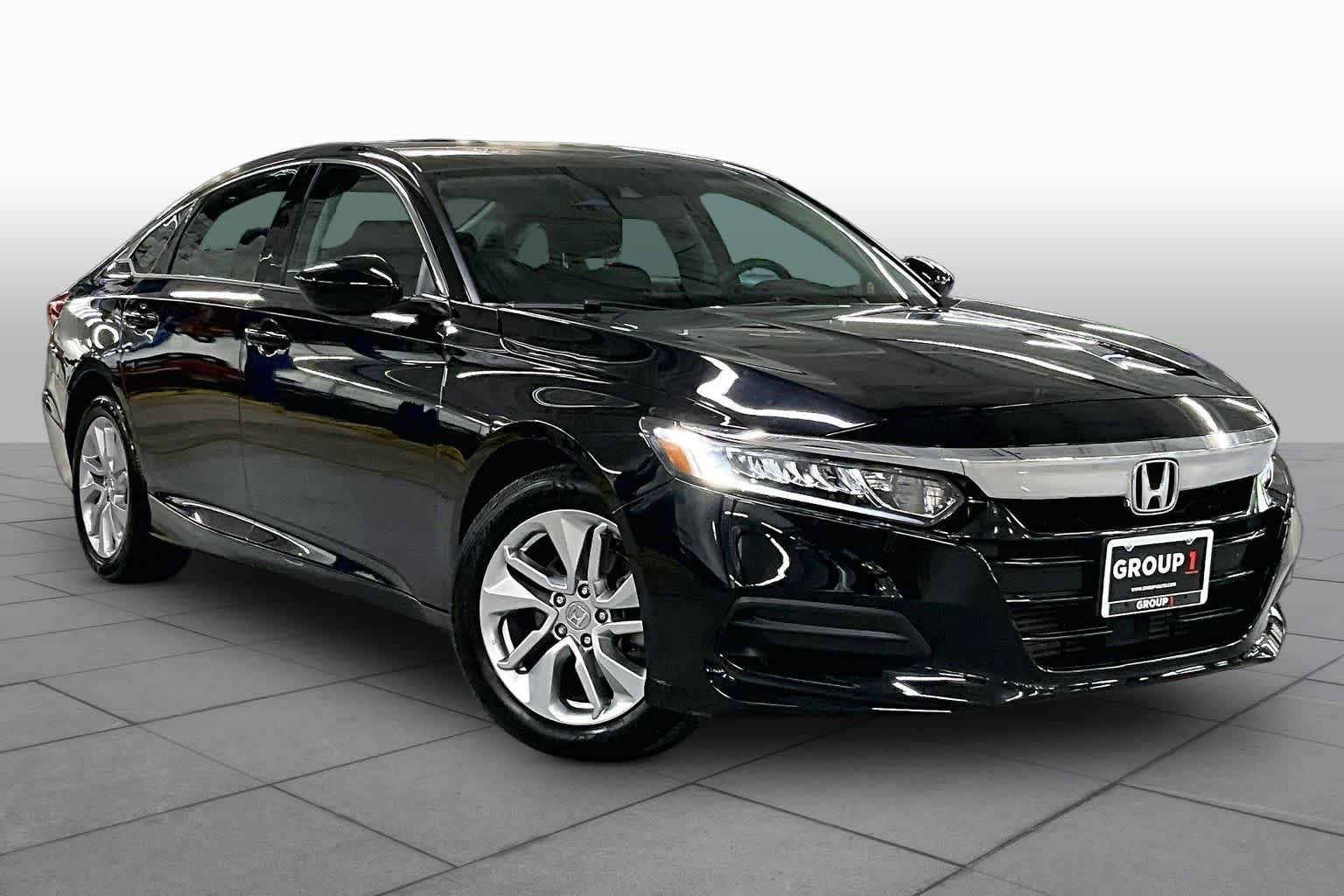 Used 2018 Crystal Black Pearl Honda LX 1.5T image 3