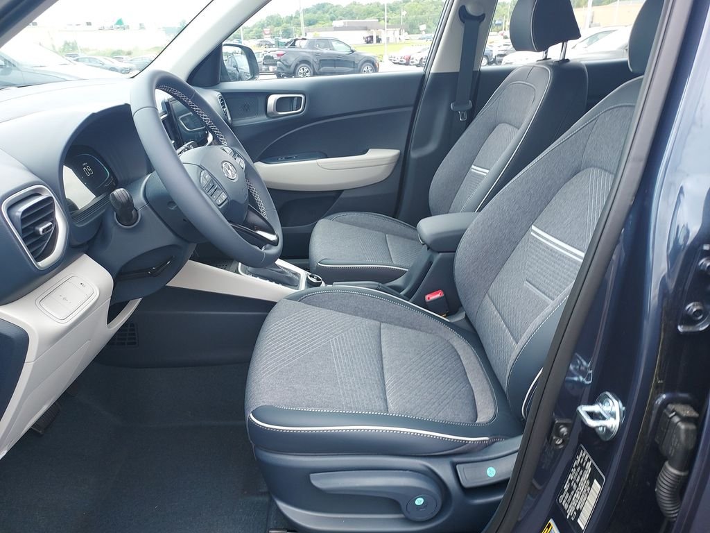 New 2026 White Hyundai SEL image 9