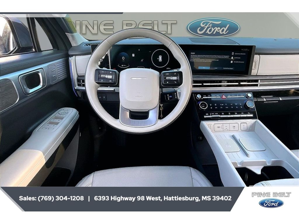 Used 2025 Hampton Gray Hyundai Calligraphy image 5