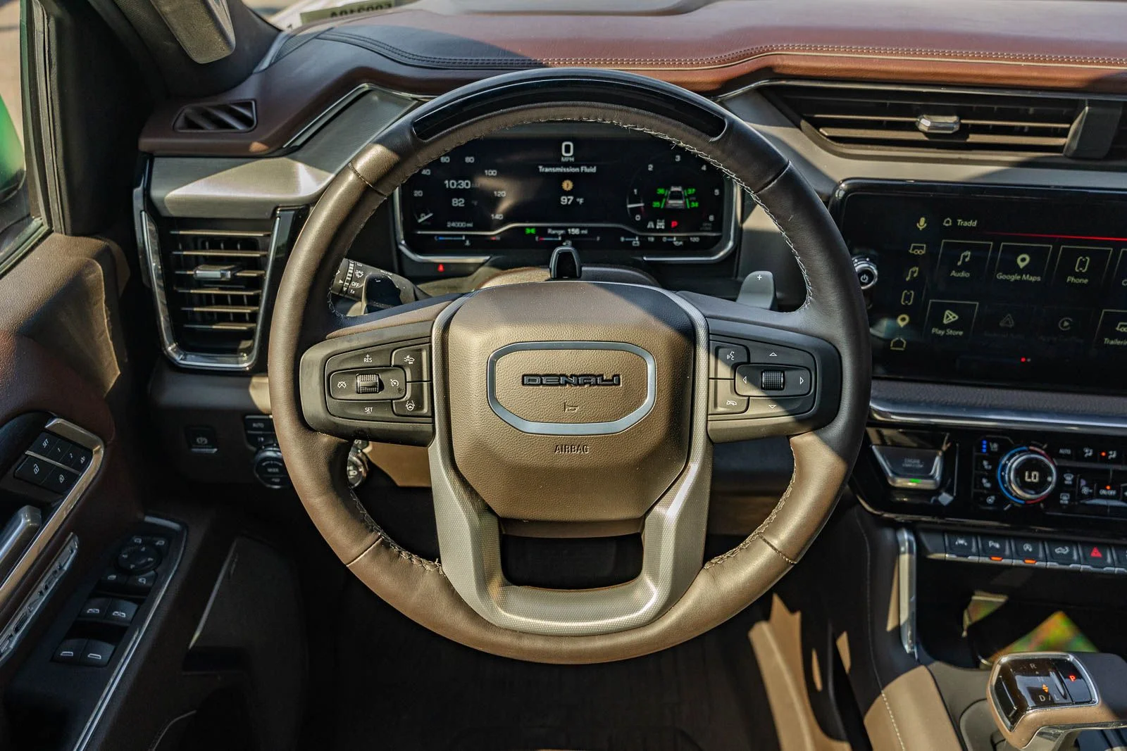 Used 2024 White GMC Denali image 24