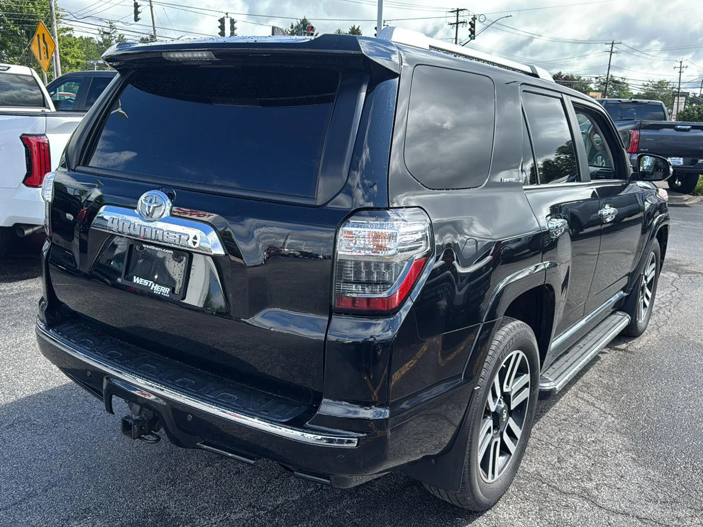 Used 2017 Midnight Black Metallic Toyota Limited image 6