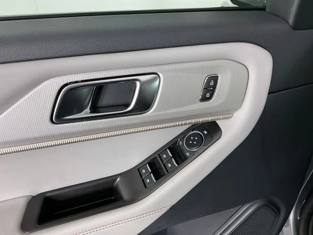 New 2026 Carbonized Gray Metallic Ford Active image 14