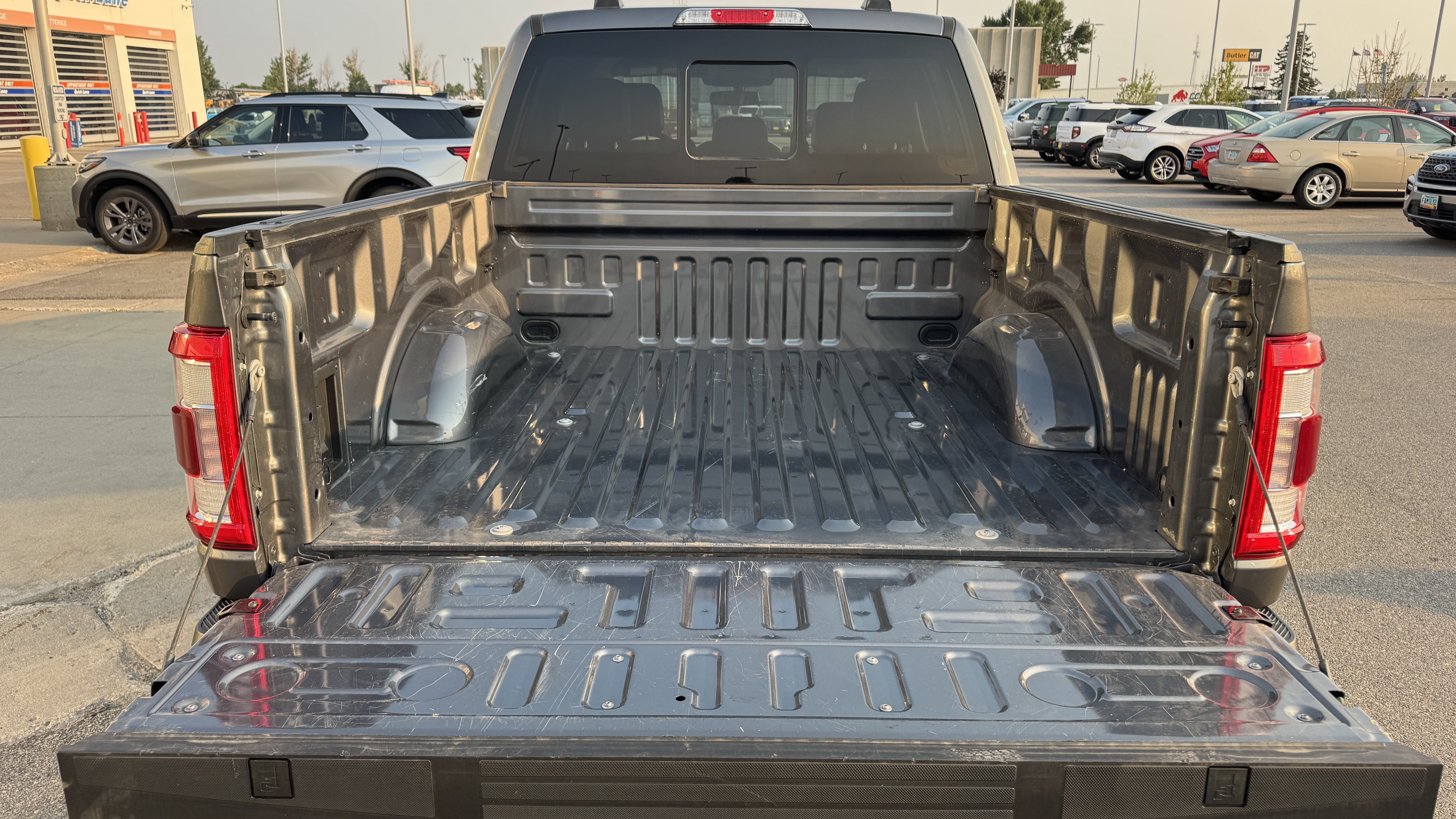 Certified Used 2023 Carbonized Gray Metallic Ford LARIAT image 21